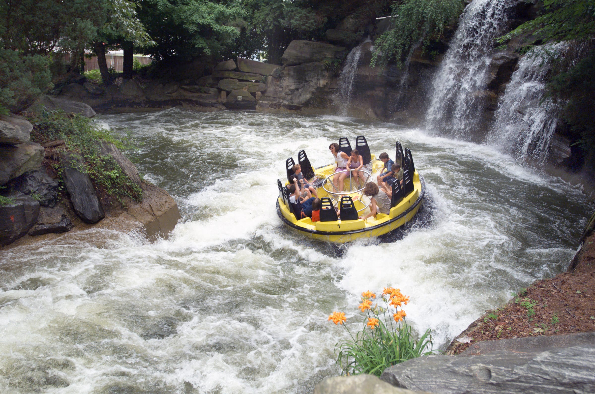Six Flags Over Georgia amusement park